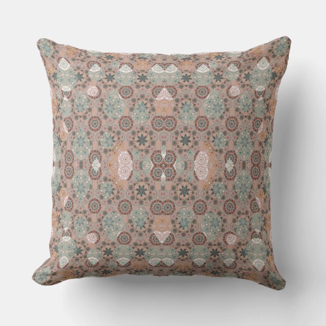 Vintage damask pattern throw pillow (Front)