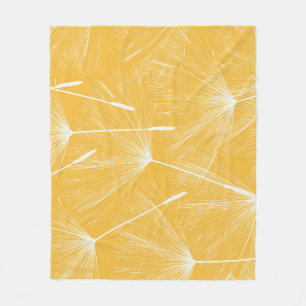 Vintage Dandelions: Seamless Pattern Fleece Blanket