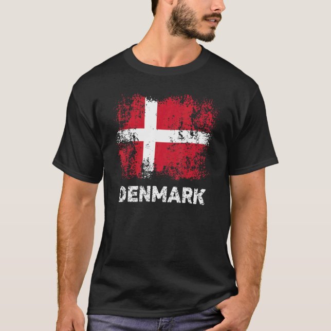 Vintage Danish Flag Patriotic Denmark Flag T-Shirt (Front)