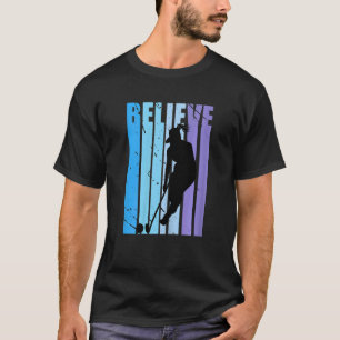 Vintage Distressed Field Hockey Player Birthday Gi T-Shirt