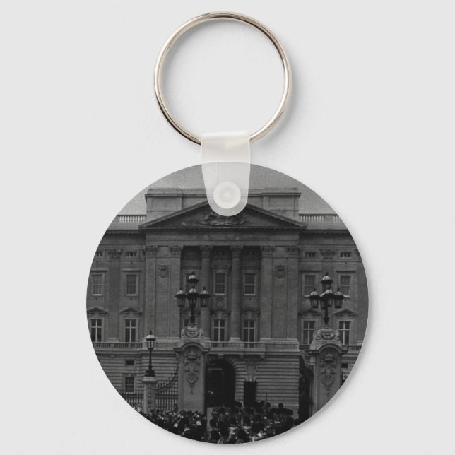 Vintage England London Old Guard Buckingham Palace Keychain (Front)