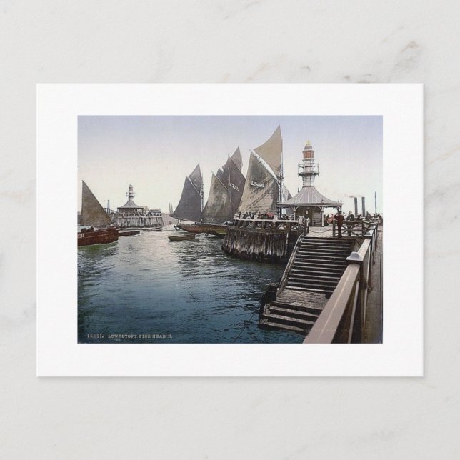 Vintage England   Lowestoft Pier Head 1890's Postcard (Front)