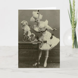 Vintage Femme drôle habillée comme carte postale d