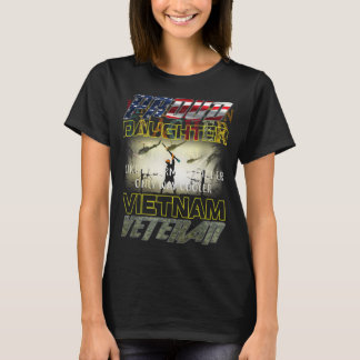 Vintage Flag camou Proud Daughter U.S. Army T-Shirt