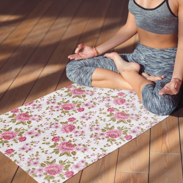 Vintage floral pattern roses yoga mat (Creator Uploaded)