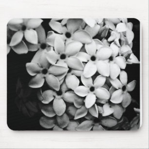 Vintage Flower and Garden Design Mouse Pad