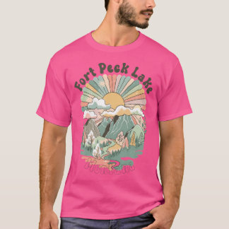 Vintage Fort Peck Lake Montana Mountains Hiking Su T-Shirt