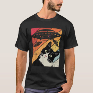 Vintage Funny Cat Ufo Alien Hippy Cat Owner Ufo Lo T-Shirt
