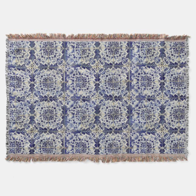 Vintage Geometric Blue White Tile Pattern Throw Blanket (Front)