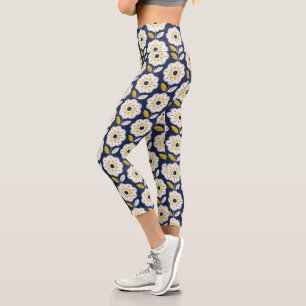Vintage Geometric Flower Pattern Capri Leggings