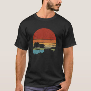 Vintage Guitar Lake Shadow Love Guitar Player Musi T-Shirt