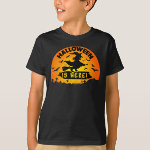 VINTAGE HALLOWEEN IS HERE T-Shirt