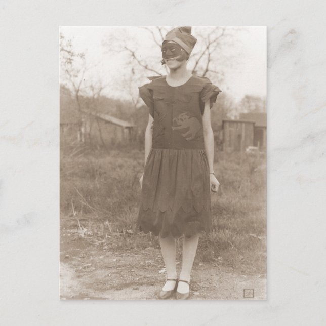 Vintage Halloween Postcard (Front)