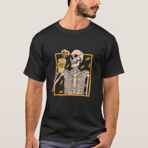 Vintage Halloween Skeleton Pumpkin Spice Latte Syr T-Shirt