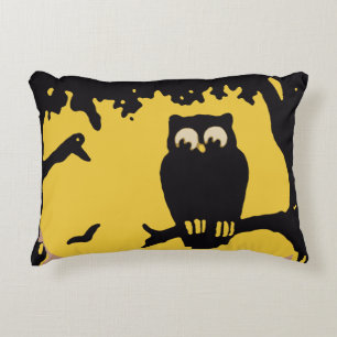 Vintage Halloween, Spooky Owl in Tree with Moon Accent Pillow