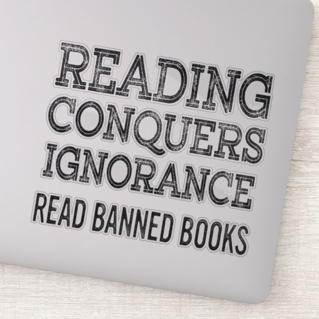 Vintage I Read Banned Books Funny Book Lovers (Detail)