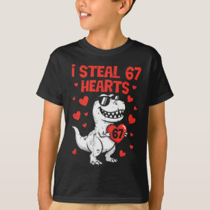 Vintage I Steal 67 Hearts Funny Six Seven Valentin T-Shirt