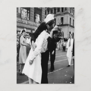 Vintage Kissing Couple.Hug Kiss Postcard