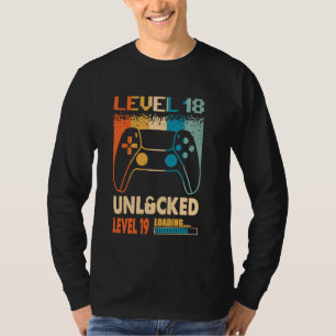 Vintage Level 18 Unlocked 18 Years Old Funny 18th T-Shirt