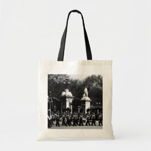 Vintage London Changing guard Buckingham palace Tote Bag