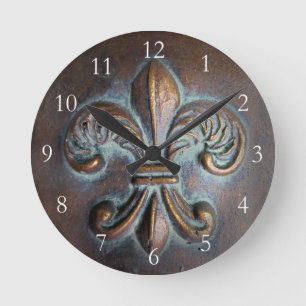 Vintage-Look Fleur De Lis Round Clock