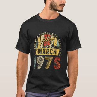 Vintage March 1975 50th Birthday Gift Vintage Men  T-Shirt