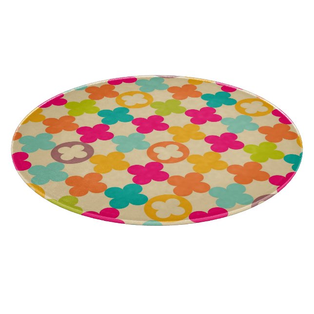 Vintage medieval rosette pattern cutting board (Corner)