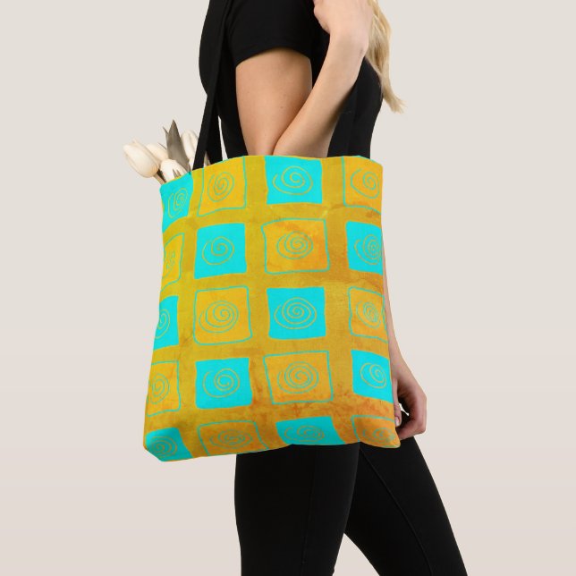 Vintage Migration Tote Bag (Close Up)
