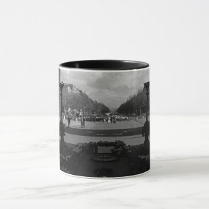 Vintage Paris Triumphal arch Unknown soldier Mug
