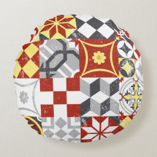 Vintage patchwork background, traditional tile dec round pillow