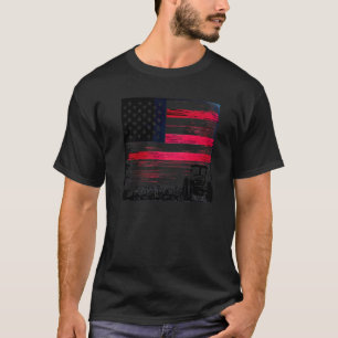 Vintage patriotic tractor on a farm American flag T-Shirt