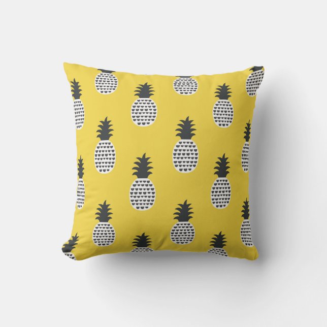 Vintage Pineapple Fun Seamless Illustration Throw Pillow (Front)