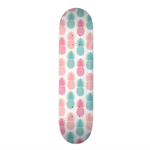 Vintage Pineapple Pattern Skateboard