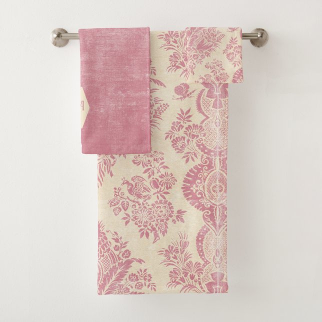 Vintage Pink Damask Print 2 Bath Towel Set (Insitu)