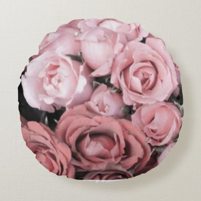 Vintage Pink Rose petals Round Pillow  (Front)