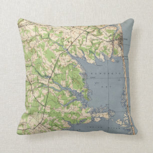 Vintage Rehoboth & Bethany Beach DE Map (1944) Throw Pillow