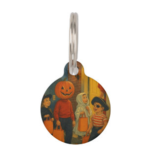 Vintage/retro 1950s trick or treating Halloween Pet Tag