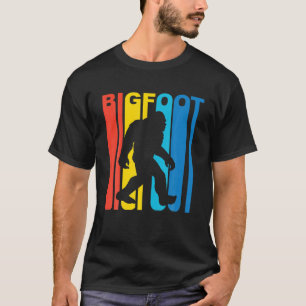 Vintage Retro 1970S Style Rainbow Bigfoot Silhouet T-Shirt