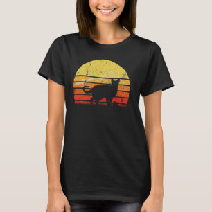 Vintage Retro Oriental Cat Silhouette Sunset Distr T-Shirt