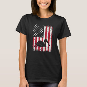 Vintage Retro Pelican American Us Flag Animal T-Shirt