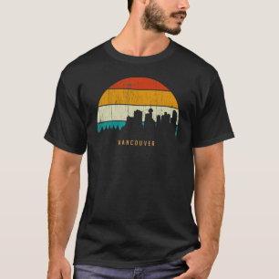 Vintage Retro Style Canada City skyline cityscape T-Shirt