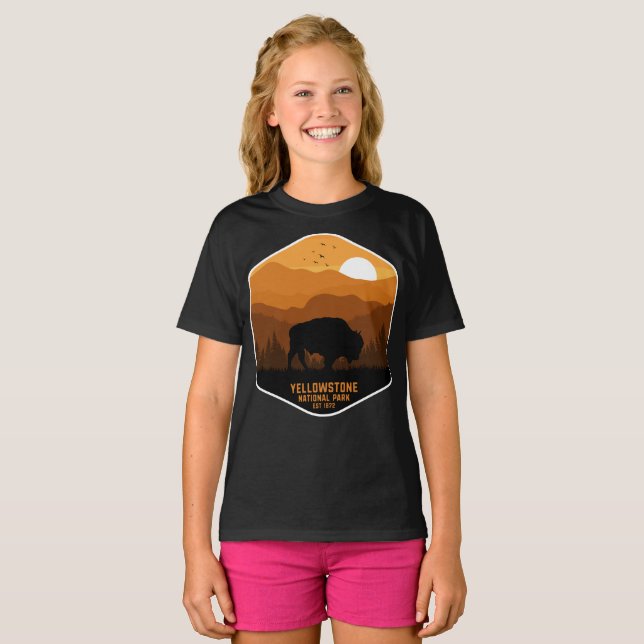 Vintage Retro Yellowstone National Park Wyoming T-Shirt (Front Full)