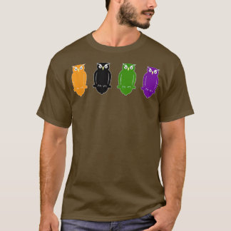 Vintage Scary Halloween Owls All Sitting In A Row T-Shirt