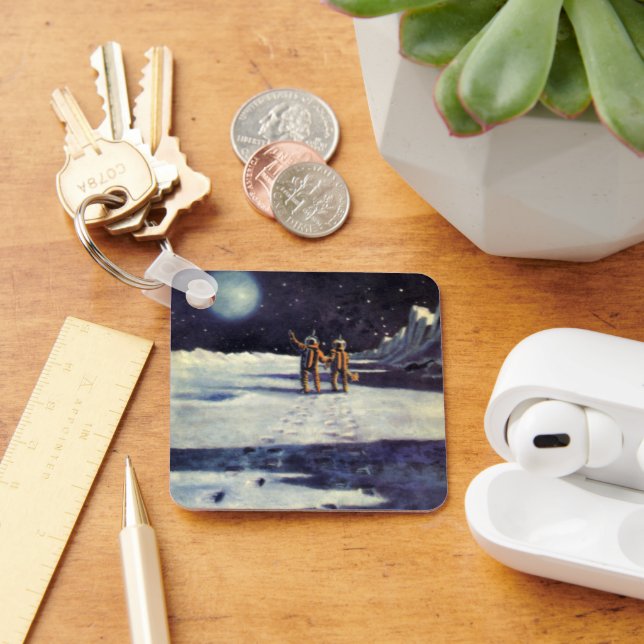 Vintage Science Fiction Astronaut Aliens on Moon Keychain (Desk)