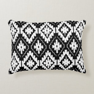 Vintage seamless ethnic pattern with american indi accent pillow