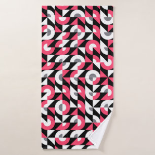 Vintage seamless glitch pattern with bold geometri bath towel