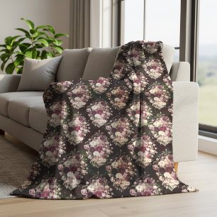 Vintage shabby chic roses black diamond pattern fleece blanket