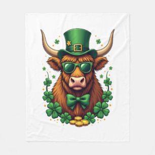 Vintage St. Patricks Day Highland Cow with Shamroc Fleece Blanket