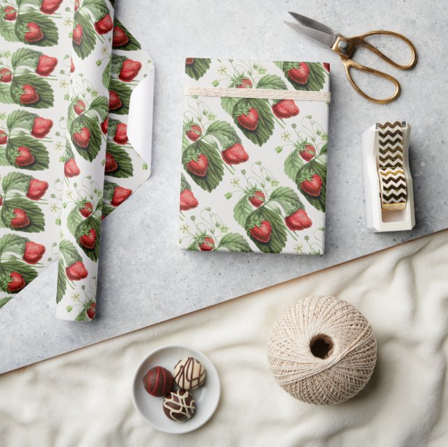 Vintage strawberry wrapping paper (Crafts)