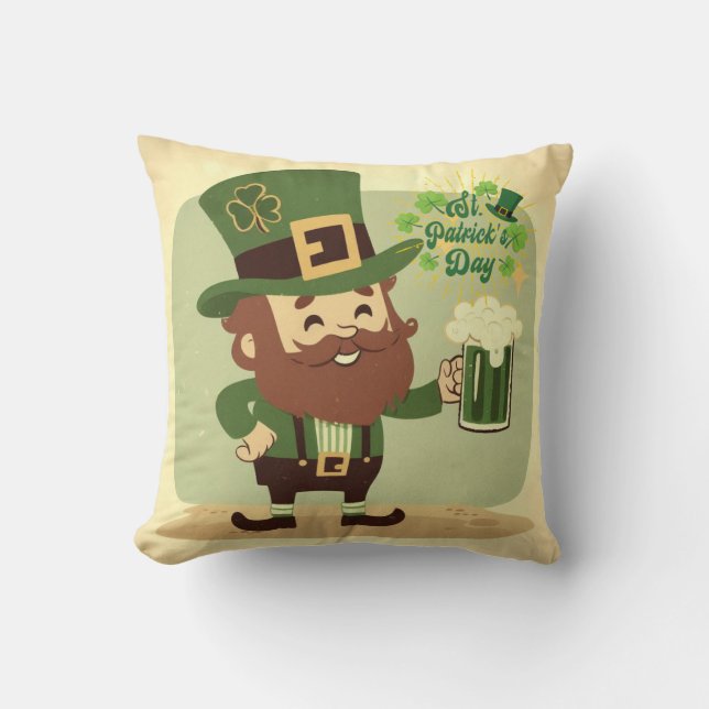 Vintage styled Saint Patrick's day Throw Pillow (Front)